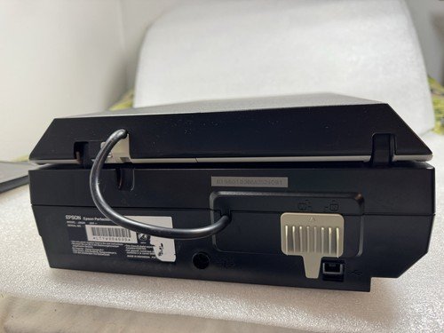 Buy EPSON Perfection V600 Photo & Document Scanner w/ Power Supply And Trays – Best Price & Deal - Image 7